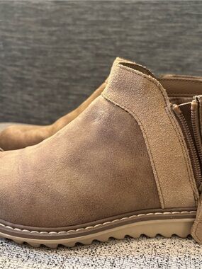 Skechers Women's Tan Suede Ankle Booties